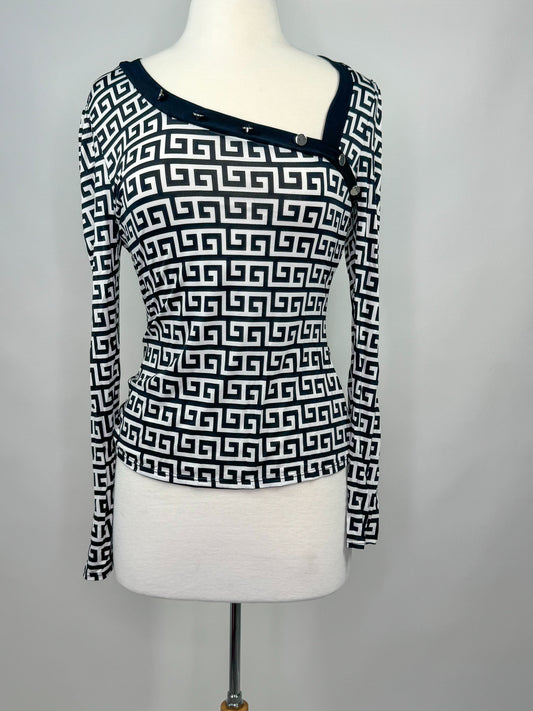 Black & White Top
