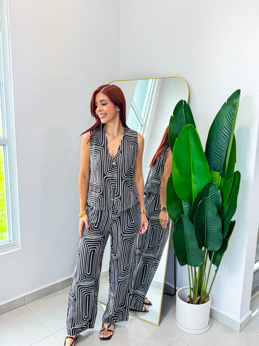 “Sheila” Black Printed Set