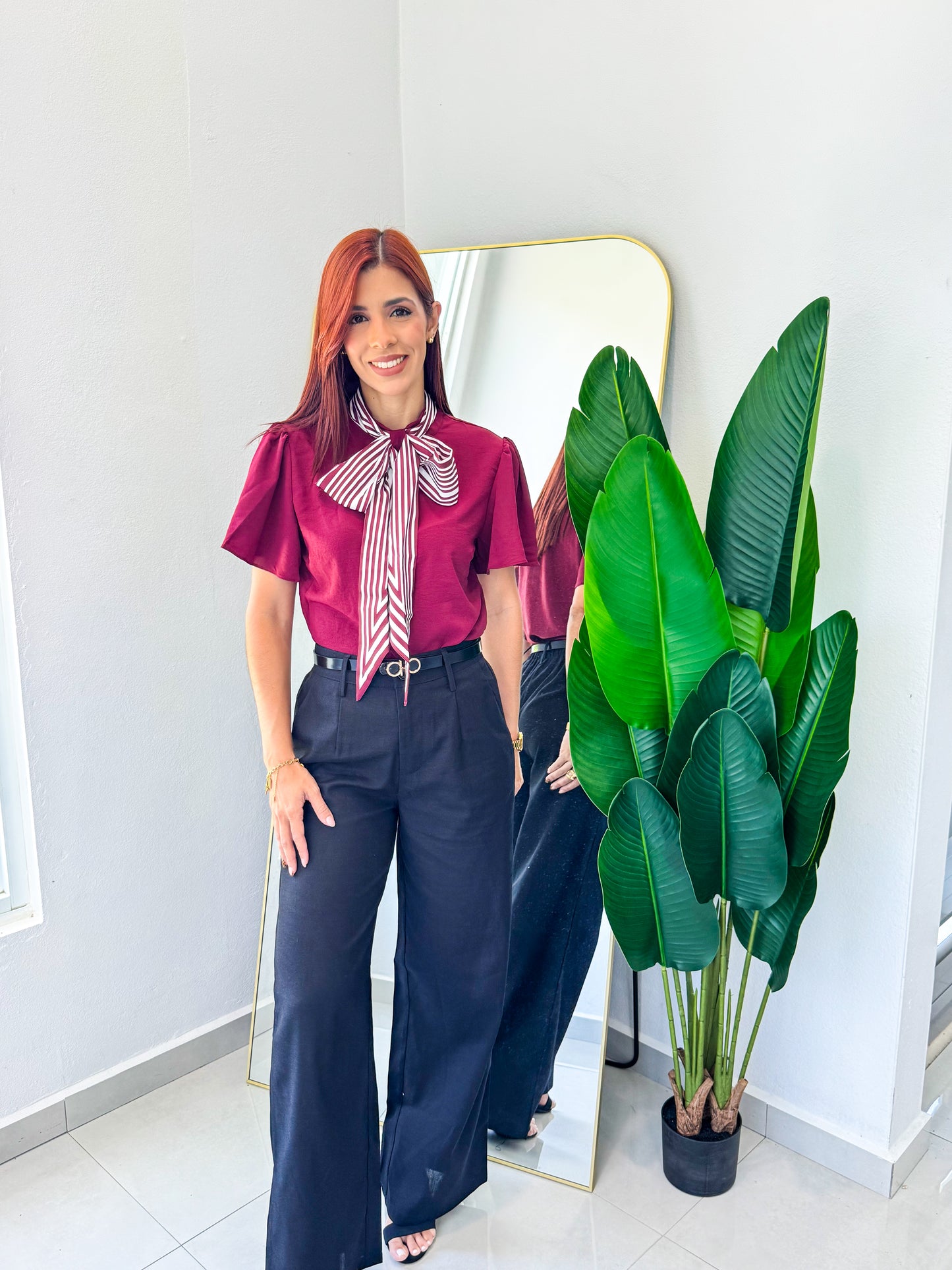 “Lorena” Wine Top