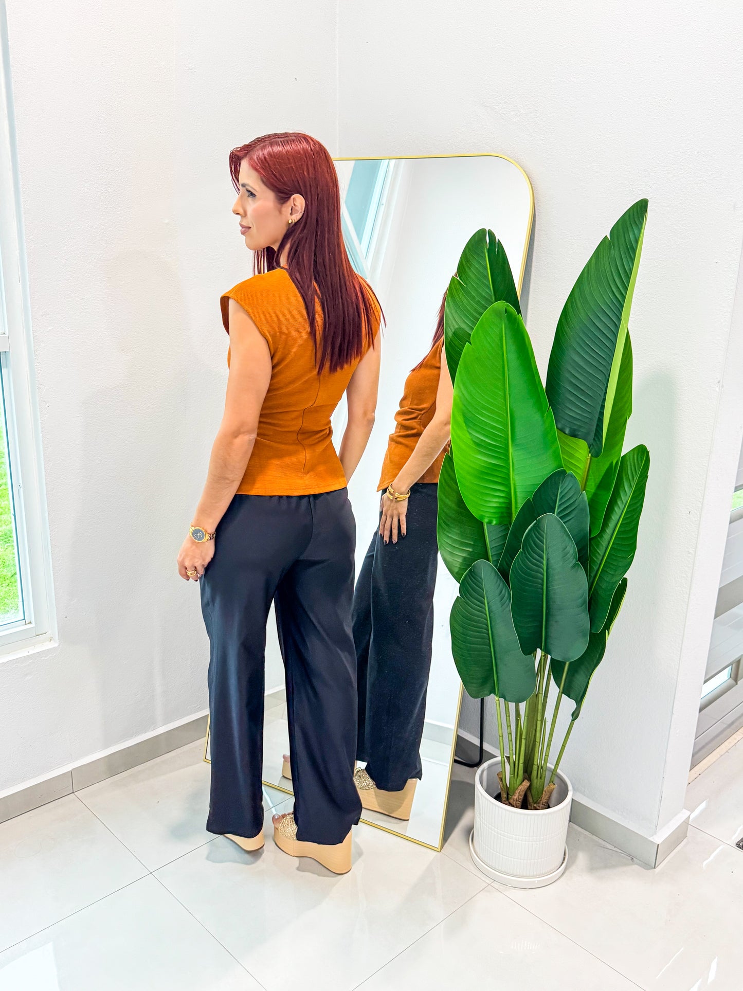 “Karelis” Caramel Gold Detail Top