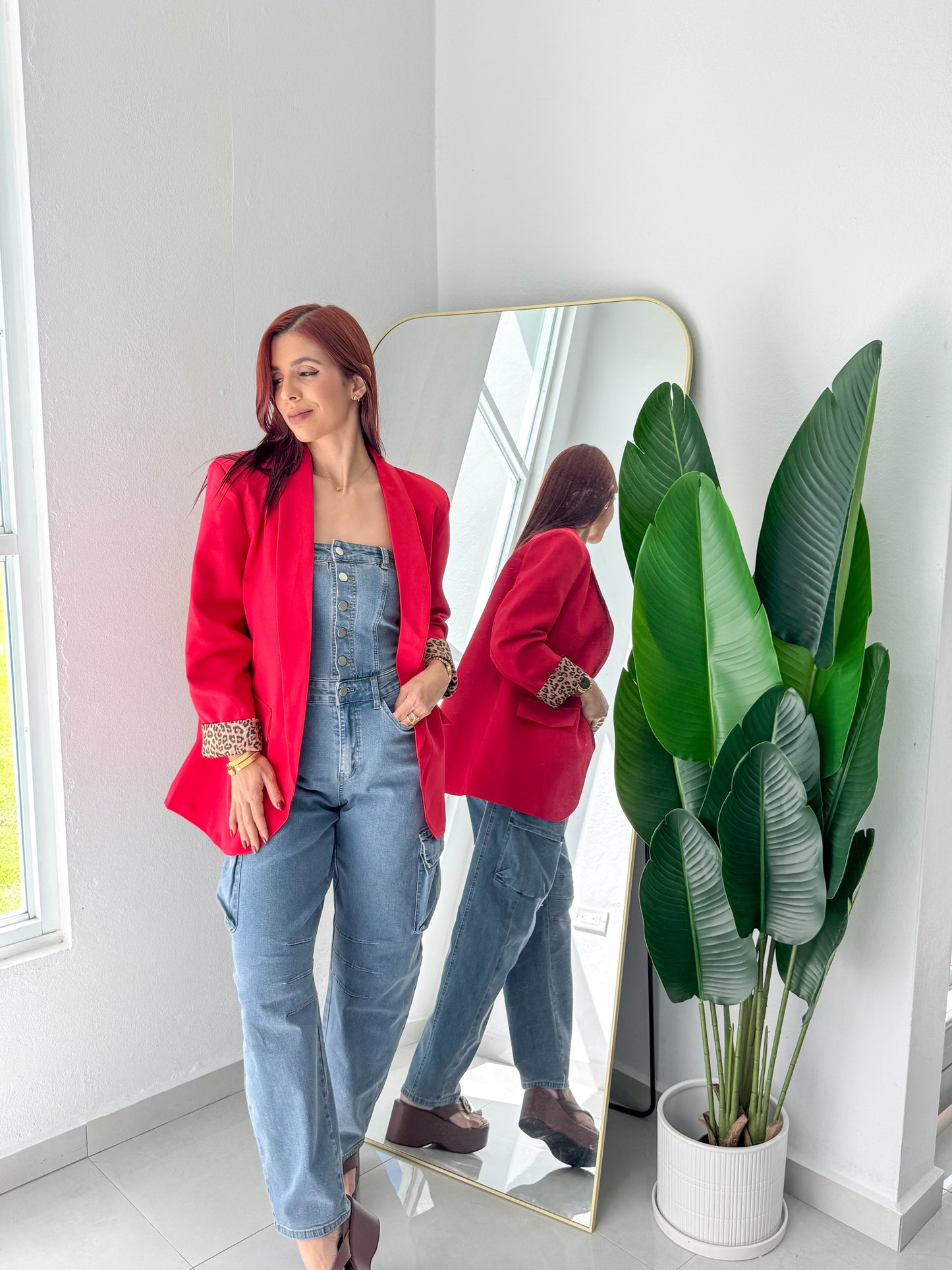 “Keila” Red Blazer (línea Italiana)