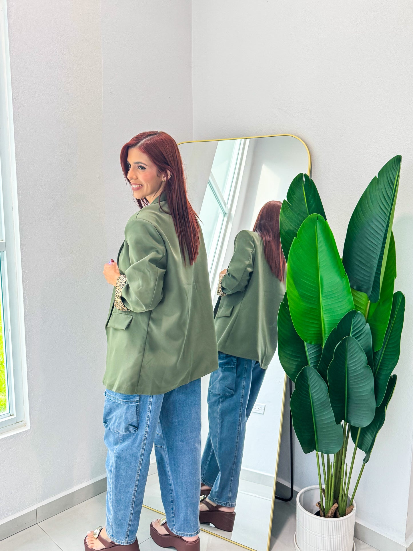 “Keila” Olive Blazer (línea Italiana)