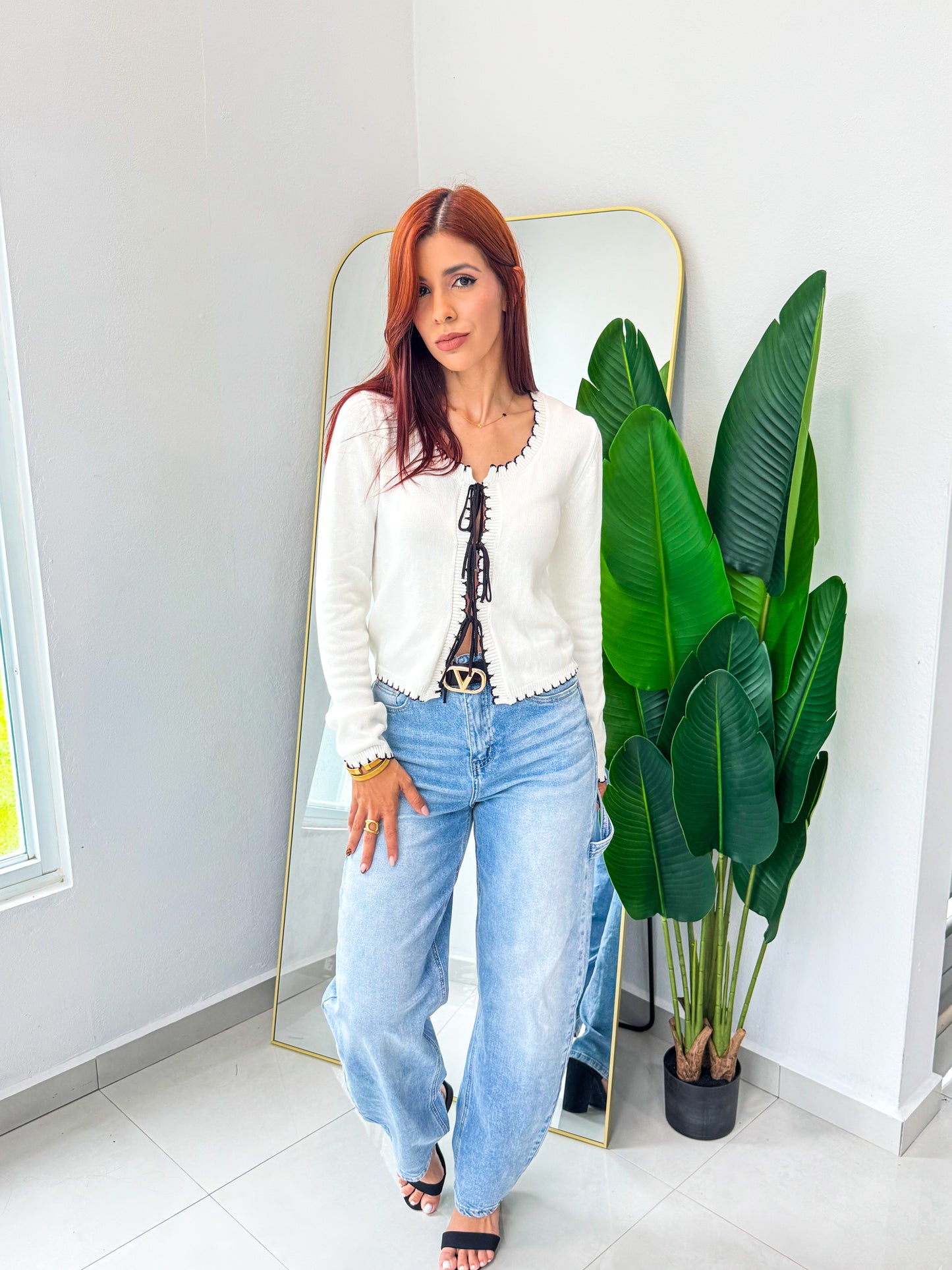 “Coralys” Off White Sweater Top