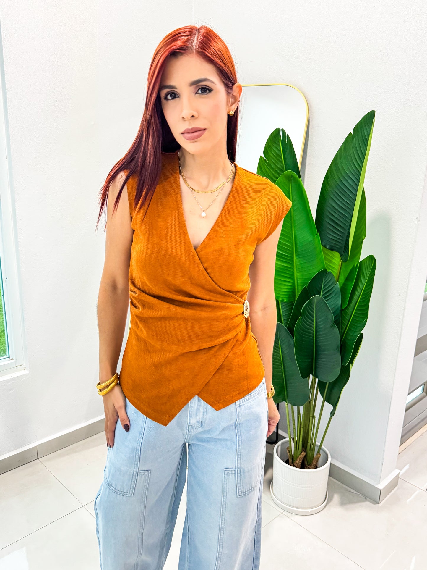 “Karelis” Caramel Gold Detail Top