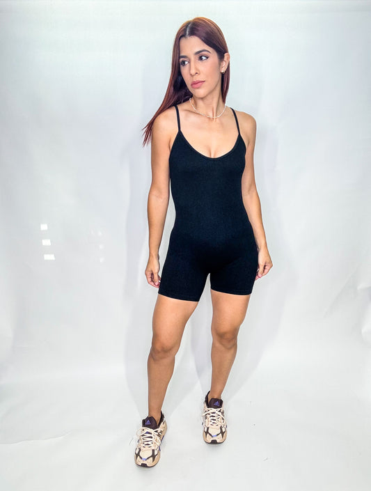 “Kathia” Black Basic Romper