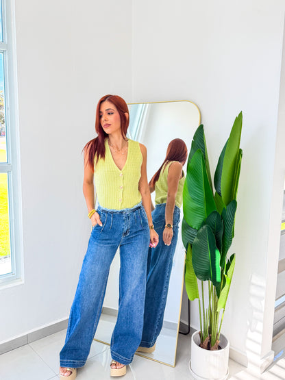 “Carmen” Straight Jean