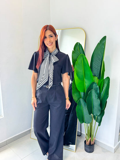 “Lorena” Black Top