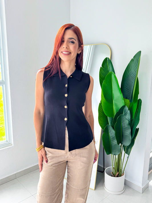 “Ariana” Black Top