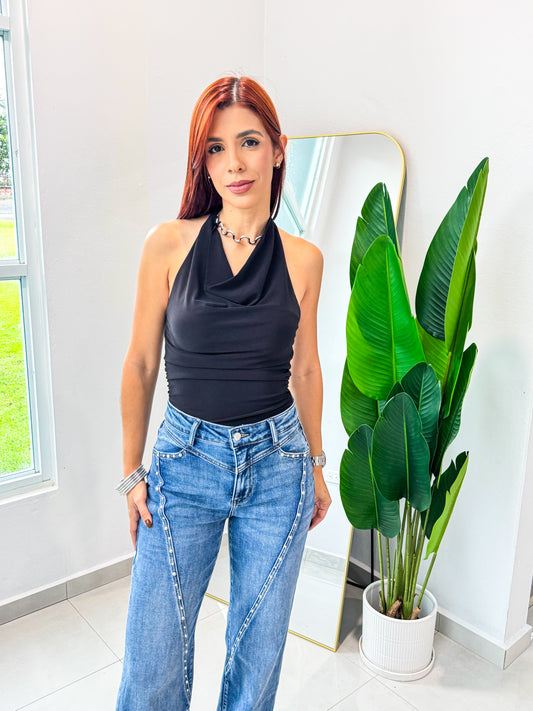 “Lorena” Black Halter Top