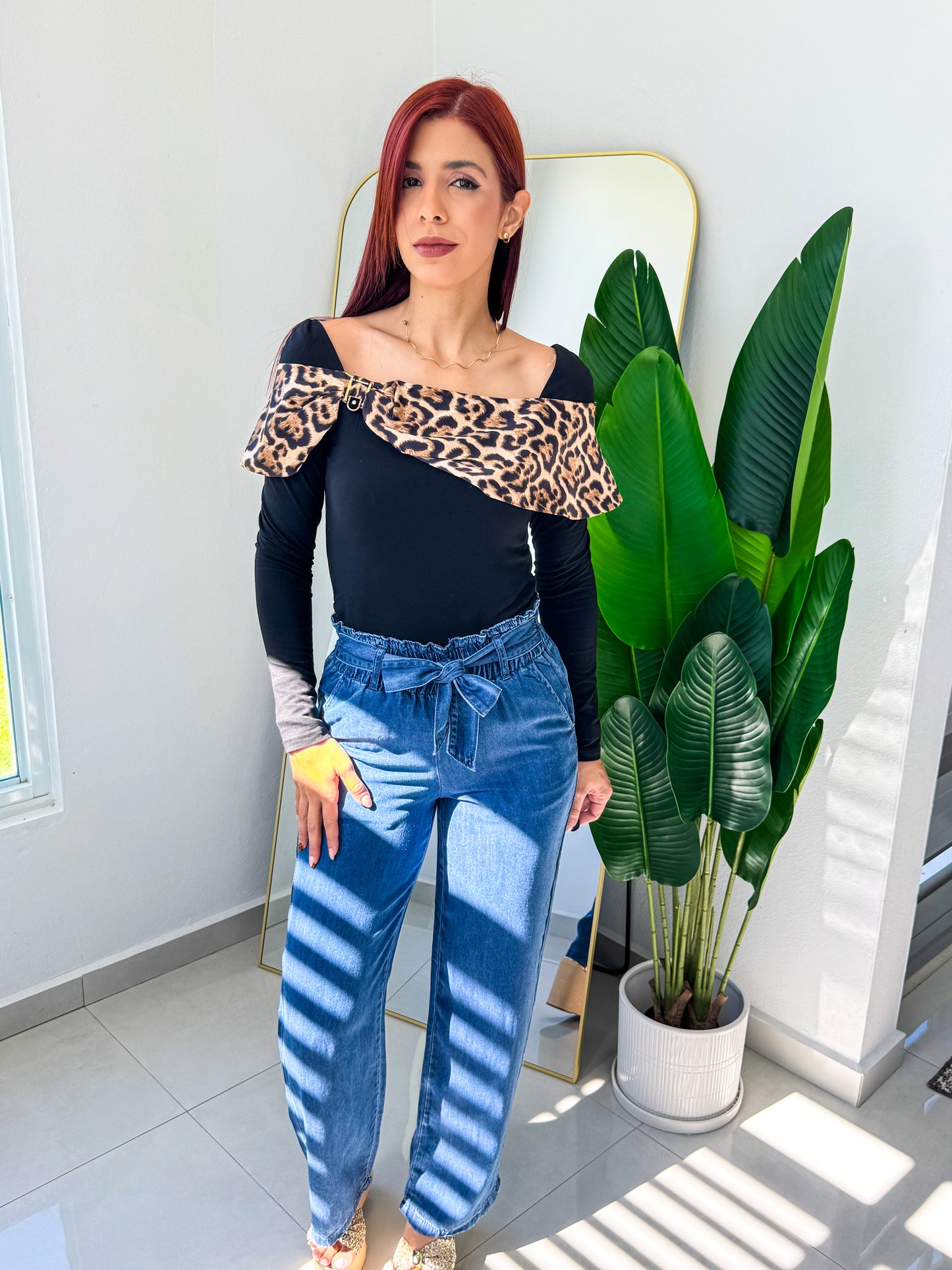 “Andrea” Black Long Sleeve Top