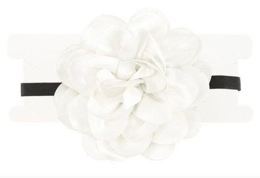 White Rose Choker