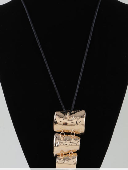 Triple Hammered Necklace