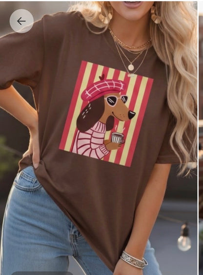 PRE ORDEN “Kia” Salchicha Brown Printed T-shirt (leer descripción)